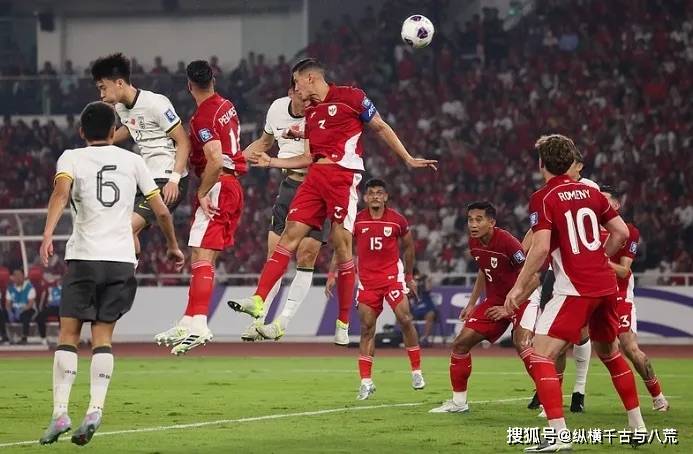 法兰克福客场逼平汉堡，奋力拼抢力保积分领先