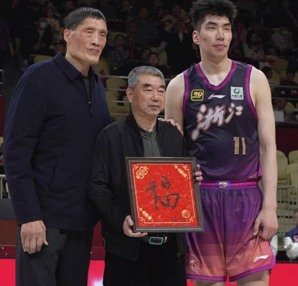 新疆队外援横扫，成功保持领先地位