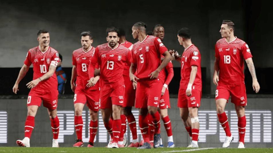 瑞士队遭遇困难战，最终逼平对手保平稳的简单介绍