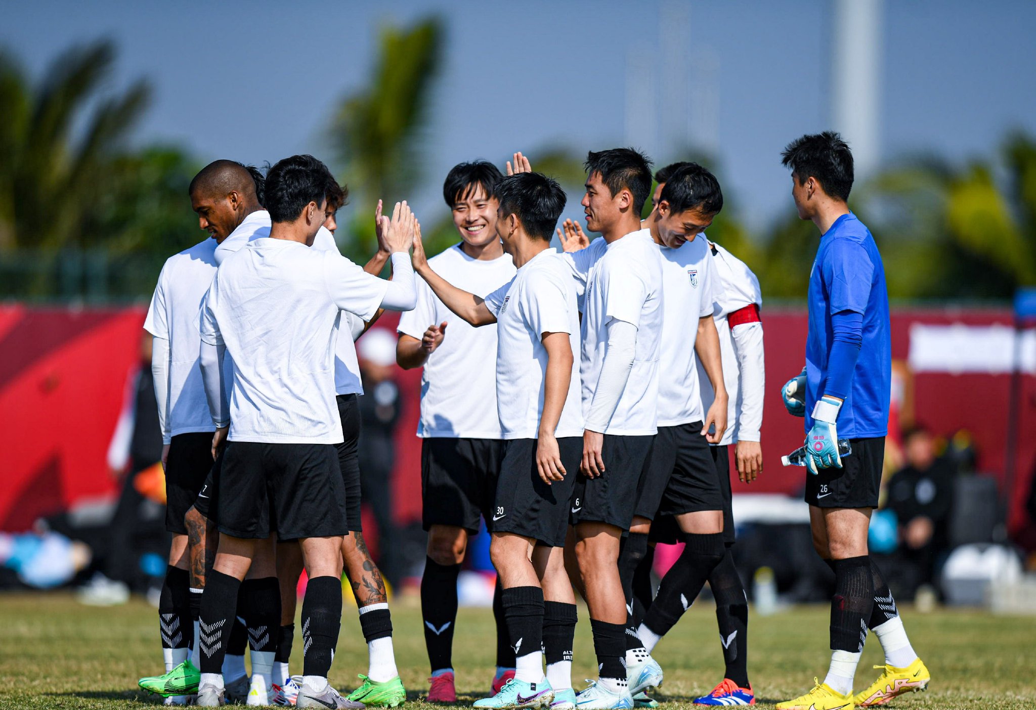 激情不断，顶级球队争分夺秒