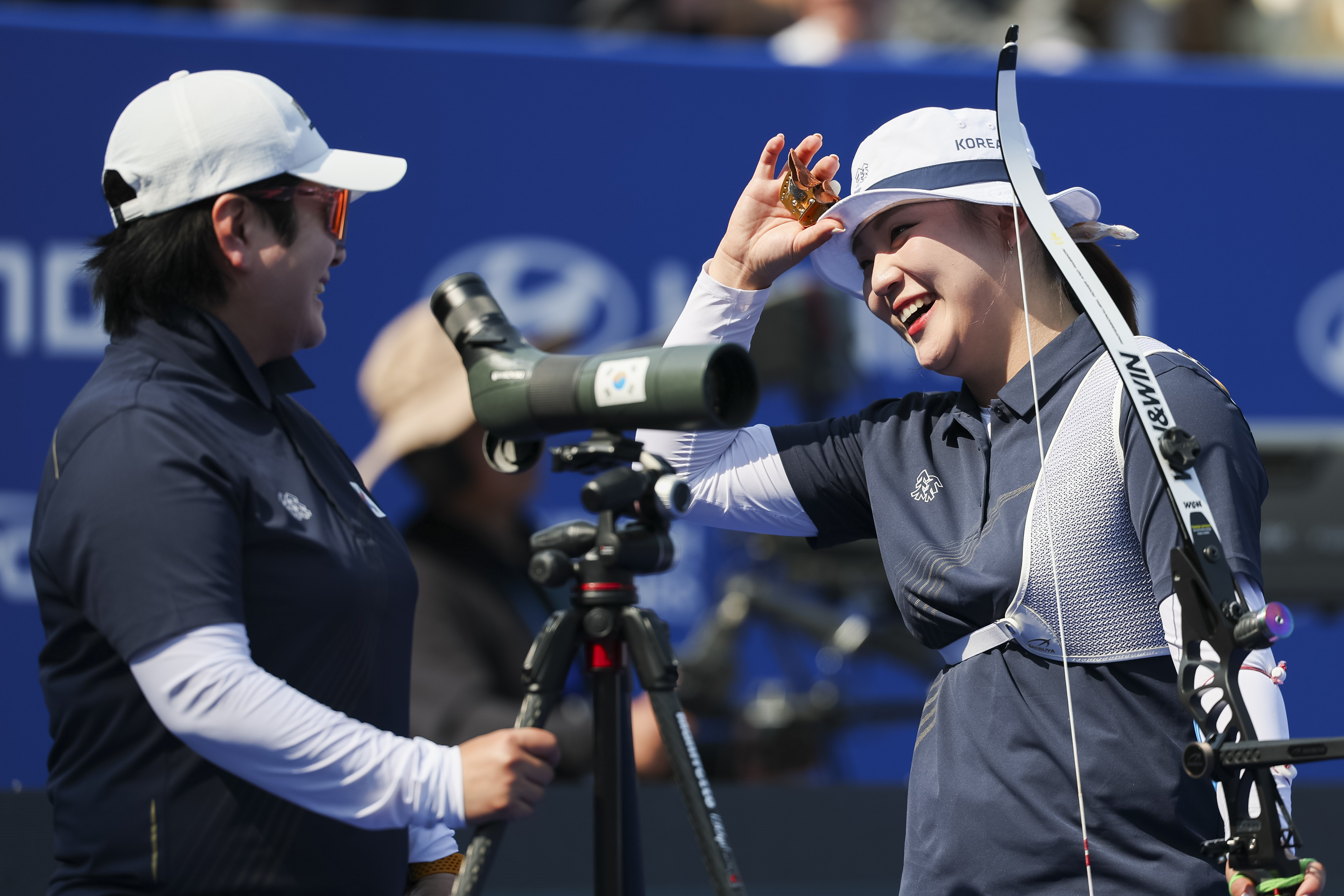 关于意大利女子射箭选手技高一筹，夺冠荣耀的信息