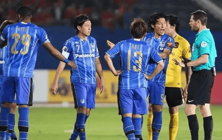 无人能敌全新进攻方式球队发挥充分压制对手的简单介绍