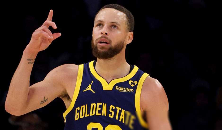 勇士横扫热火，库里砍下生涯新高得分