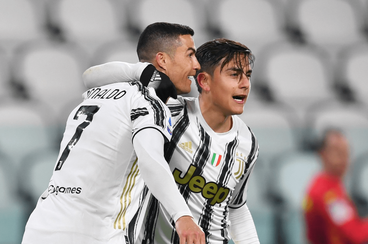 包含尤文图斯憾平乌迪内斯，梅开二度的C罗被吹越位无效的词条