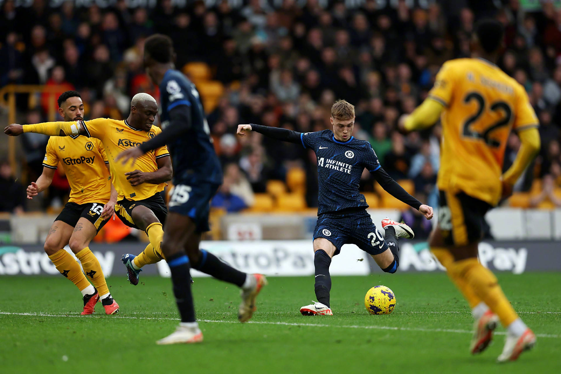 切尔西淘汰狼队，晋级英联杯4强